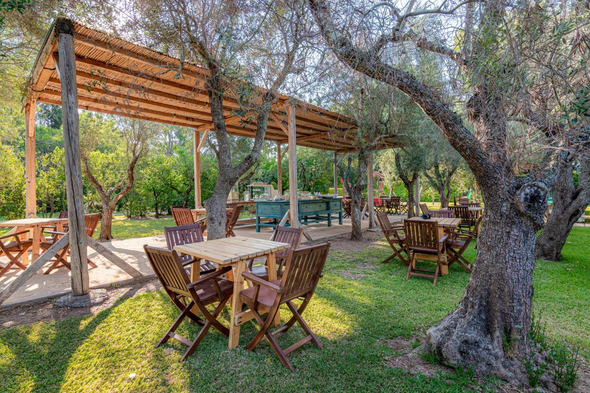 Bio Agriturismo Salos Alimini Eksteriør billede