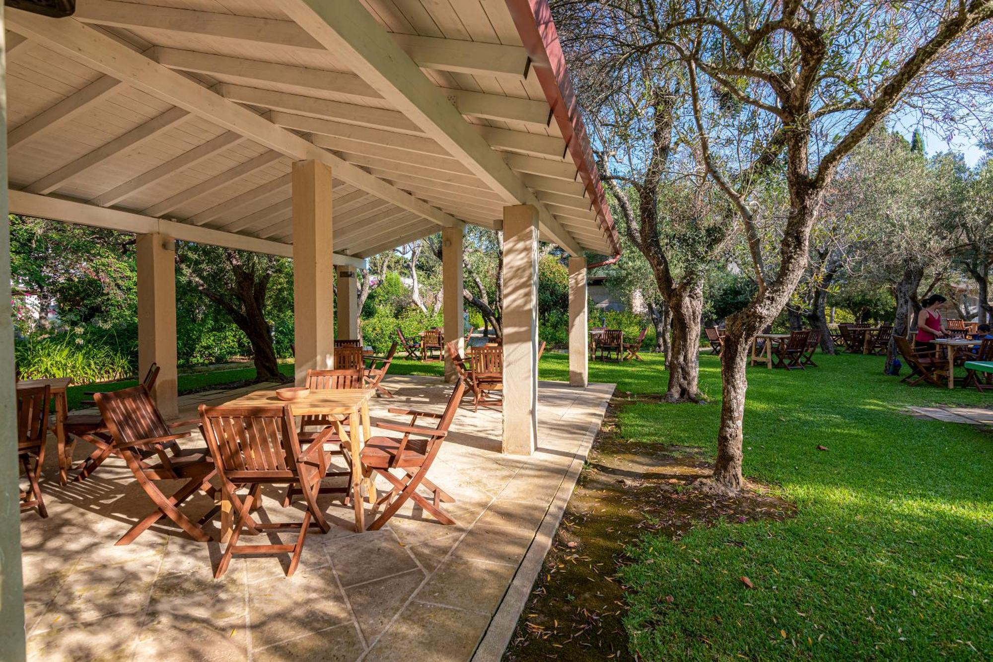 Bio Agriturismo Salos Alimini Eksteriør billede