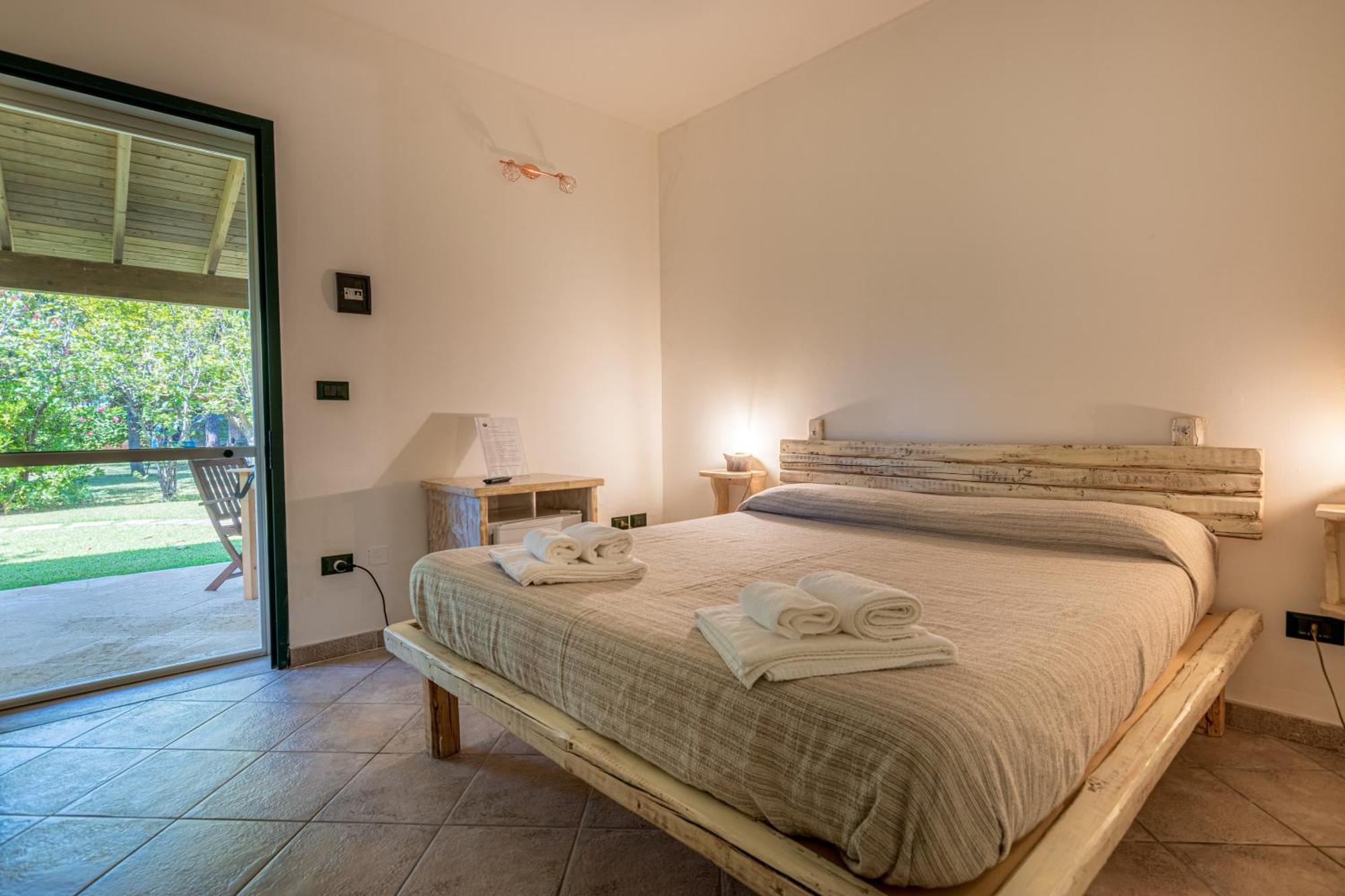 Bio Agriturismo Salos Alimini Eksteriør billede