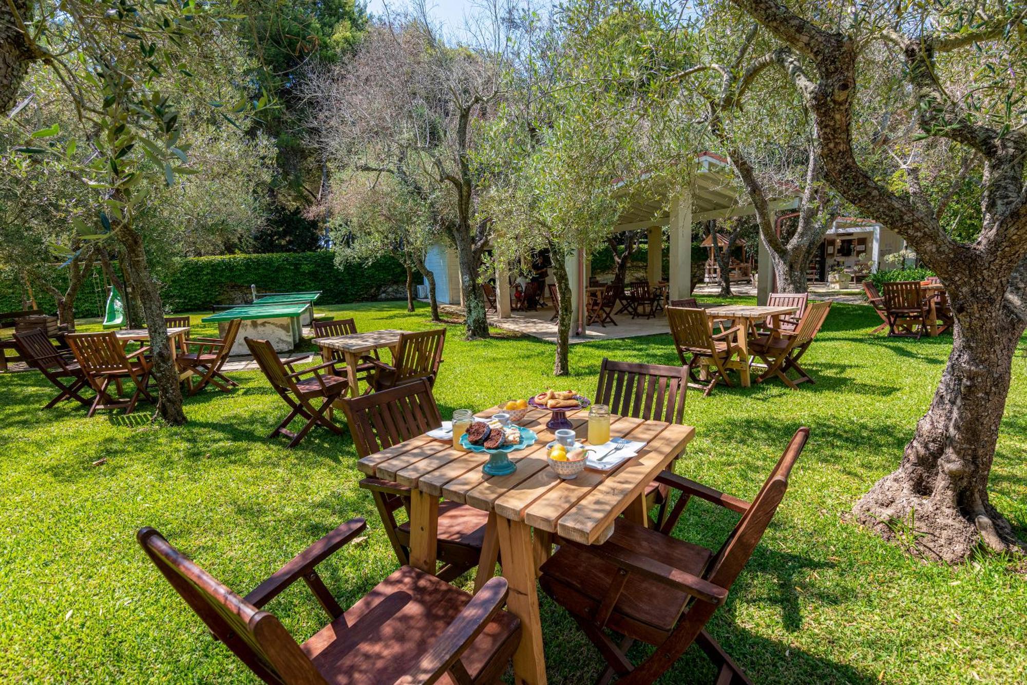 Bio Agriturismo Salos Alimini Eksteriør billede